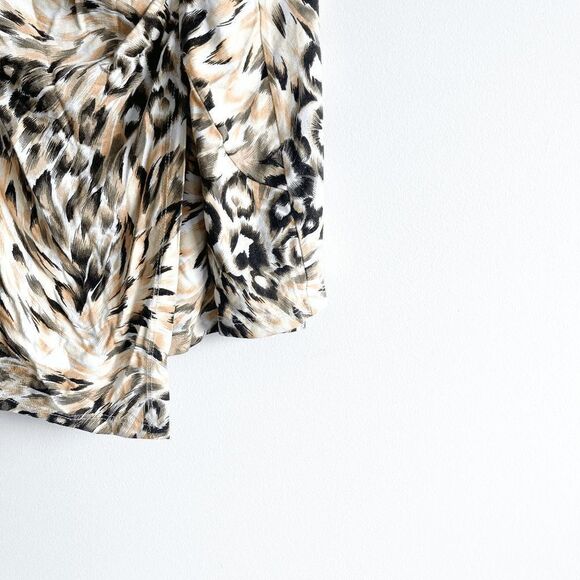 Laura Plus Women Wrap Top Animal Print Short Sleeve Plus Size 3X - Picture 4 of 6